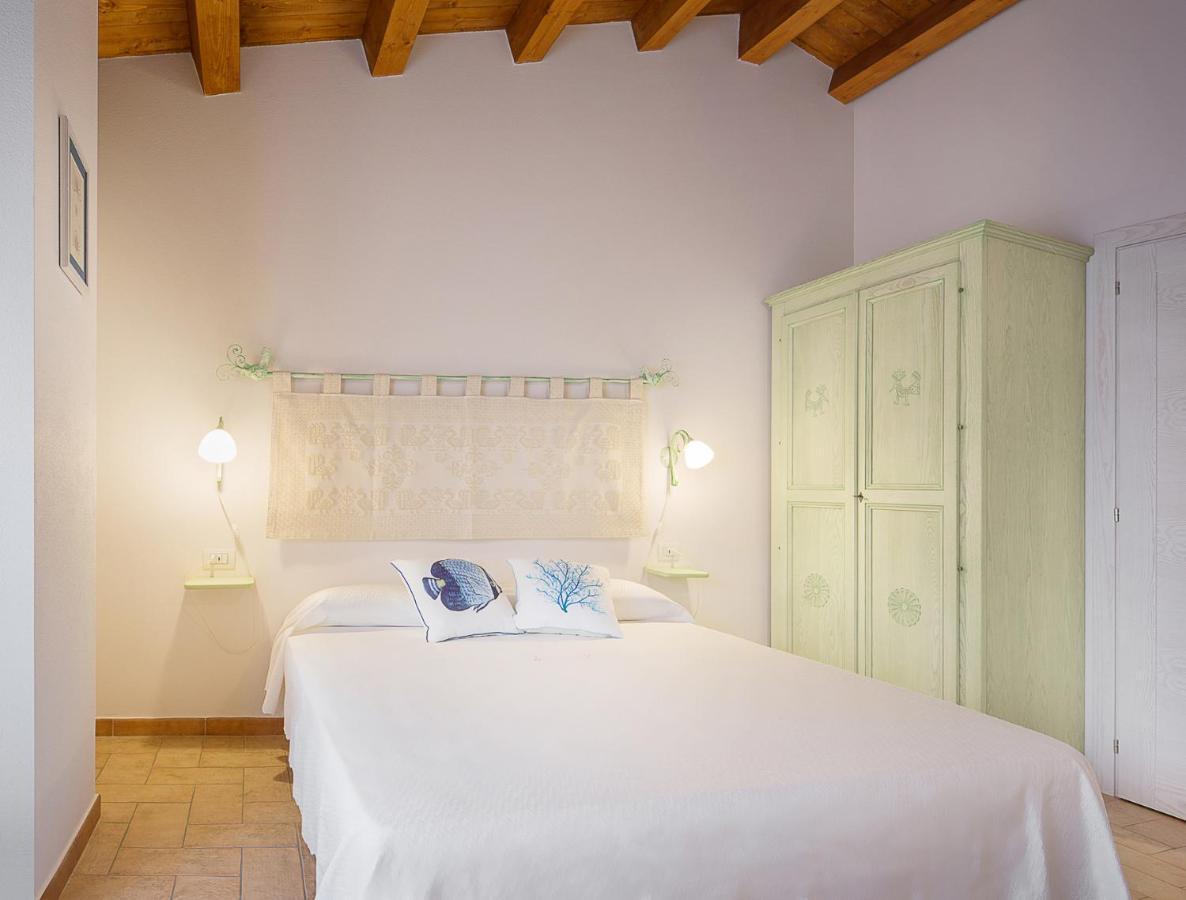 Edomat Bed and Breakfast Monserrato Buitenkant foto