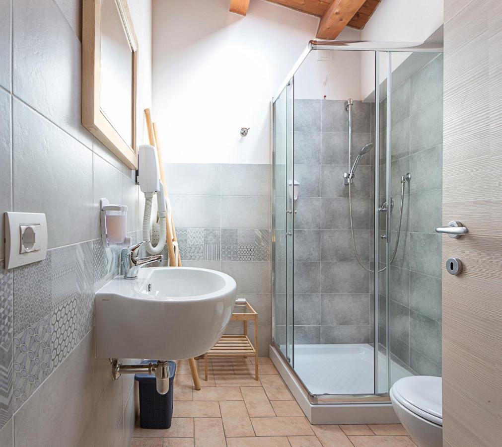 Edomat Bed and Breakfast Monserrato Buitenkant foto